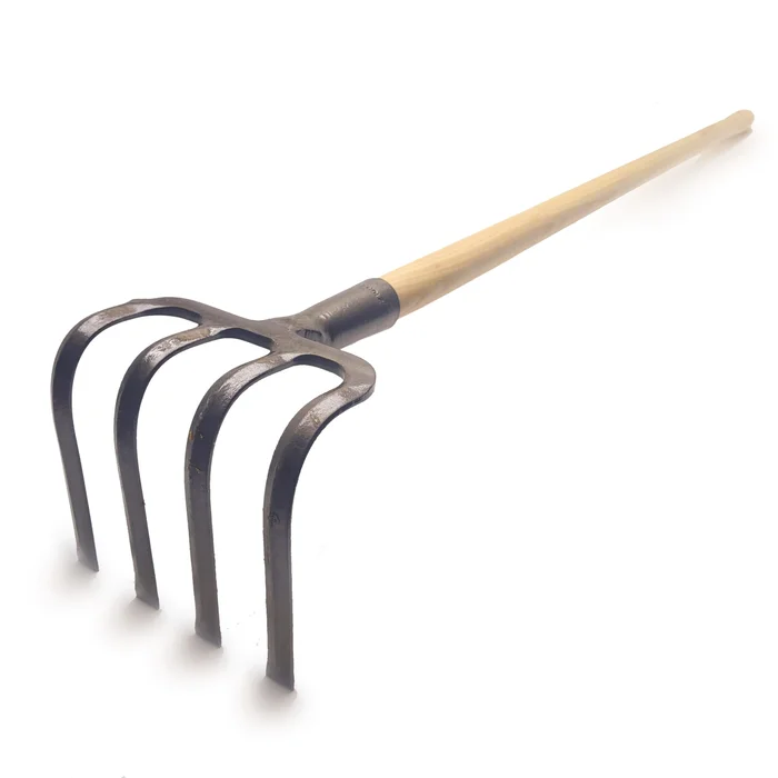 1024 – Dunghacke mit flachen Zinken – 130 cm Eschenstiel