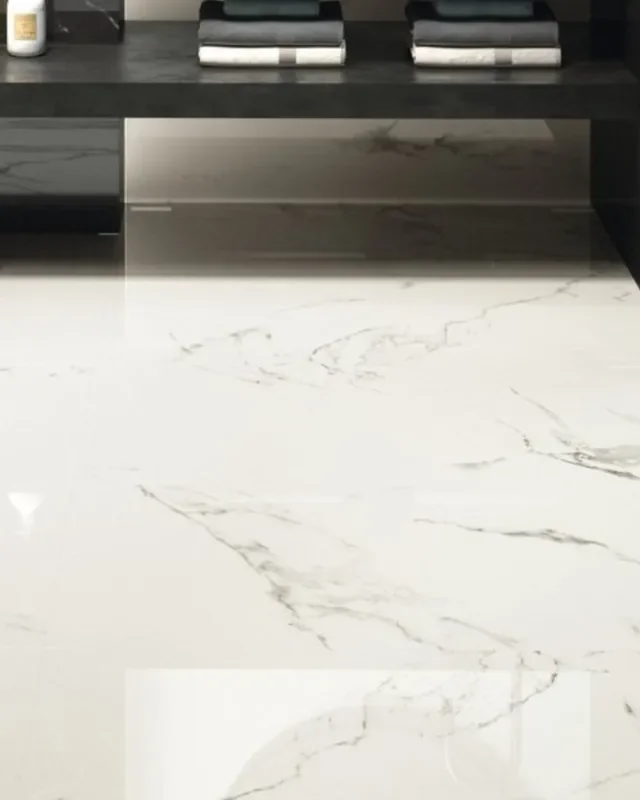 Fliese im Marmordesign Weiß Poliert 60×120 Mandalay White Poliert