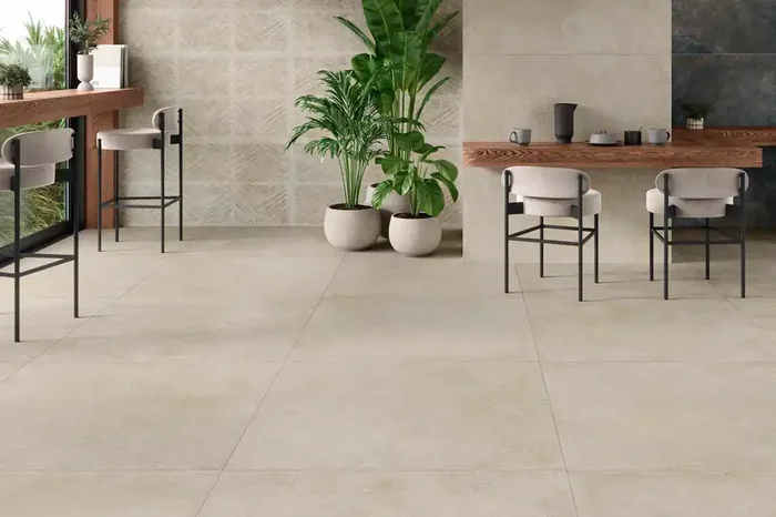 Fliese warme Betonoptik beige 100×100 cm „Ferro Greige“ matt rektifiziert