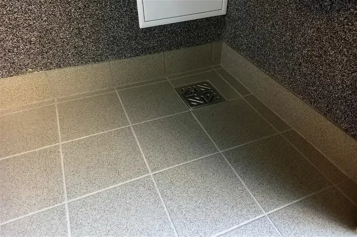 Gewerbe-Fliese 20×20 cm rutschfest R10 AB für Garage Werkstatt Keller Feinkorn grau mix