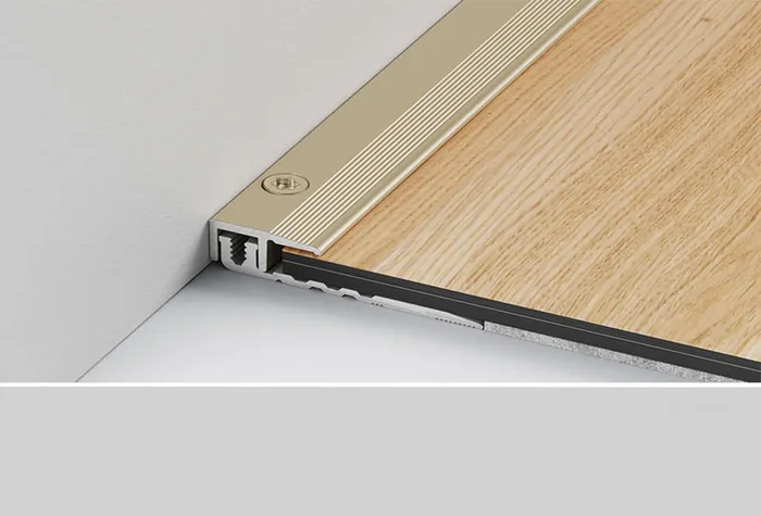 HARO Abschlussprofil Champion Star 377 100 cm Silber