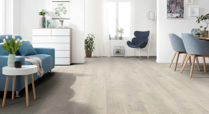 HARO Laminat Tritty 100 Eiche Bergamo silbergrau Landhausdiele 4V Silent Pro