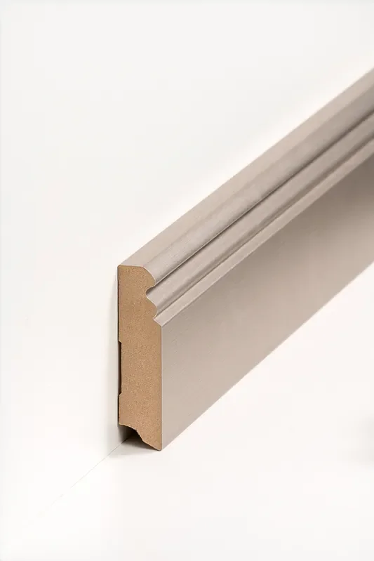 Sockelleiste Oberkante profiliert 19 x 80 mm Champagner