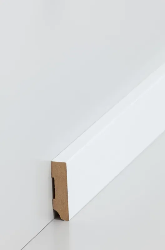 Sockelleiste Oberkante rechteckig 10 x 40 mm