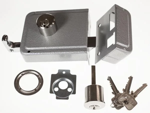 Wilka Kastenschloss 2524.000006, 65mm Dorn, rechts einwärts mit Zylinder kpl.
