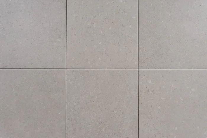 Zementoptik hellgrau 20×20