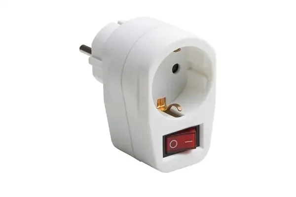 Zwischenstecker, IP20, mit Schalter (weiß)